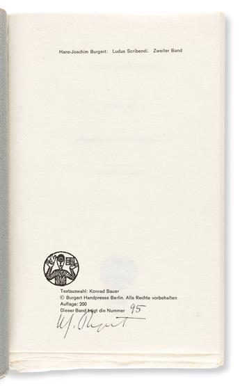BURGERT, HANS-JOACHIM, CALLIGRAPHER. TEXT NACH JESAJA. TEXTAUSWAHL (EDITED BY). Ludus Scribendi. Zweiter Band…Kalligraphien von Hans-Jo